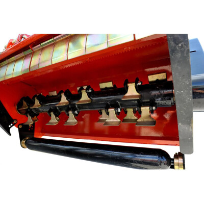 Tocătoare cu ciocănele EFG 125 Rosu – 4FARMER