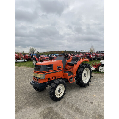 Tractor japonez 4×4 Kubota GT3
