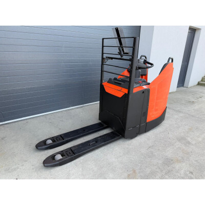 Liza electrica Toyota LPE200 - 2T - 2017 