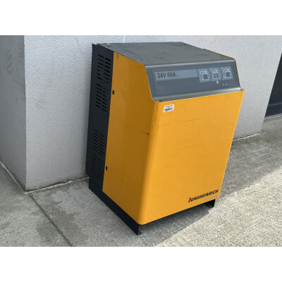 Statie incarcare Jungheinrich SLT100 24V/60A