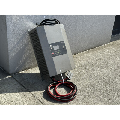 Statie de incarcare SPE Elettronica Industriale 36V/60A