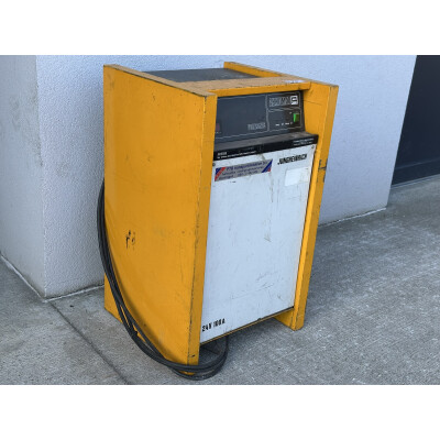 Statie incarcare Jungheinrich Voltronic 24V/100A