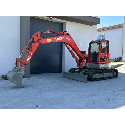 Excavator Volvo ECR88D – An 2018 – 4005 ore