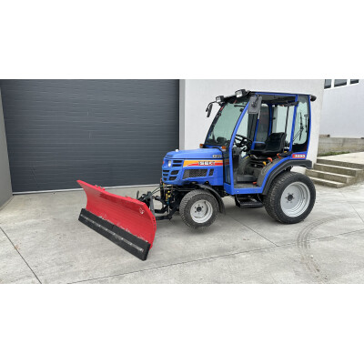 Tractoraș ISEKI cu lama de zăpadă 