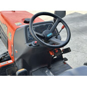 Tractor Japonez 13CP 4x4 Kubota GB130 cu freza de sol