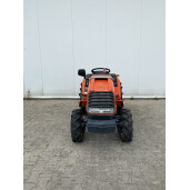 Tractor japonez 4×4 Kubota  A17