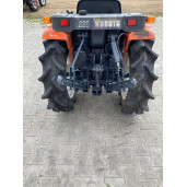 Tractor japonez 4×4 Kubota  A17