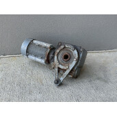 Motor electric VECTOR - 0.75 KW cu reductor pt diverse utilizari