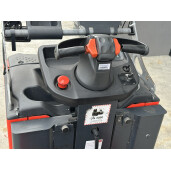 LINDE P50 C - 2018 Electric Tractor de remorcare