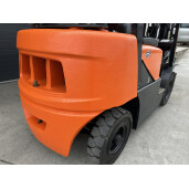 Stivuitor Dosan 25 GX - GPL - 2.5T - 2011 