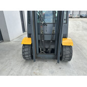 Motostivuitor Jungheinrich TFG 425S - GPL - 2.5T - 2010