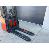 Liza electrica cu catarg LINDE L14