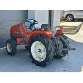 Tractor japonez 4×4 Kubota  A17