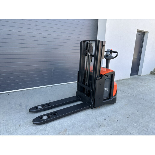 Liza electrica cu catarg TOYOTA SWE200 D