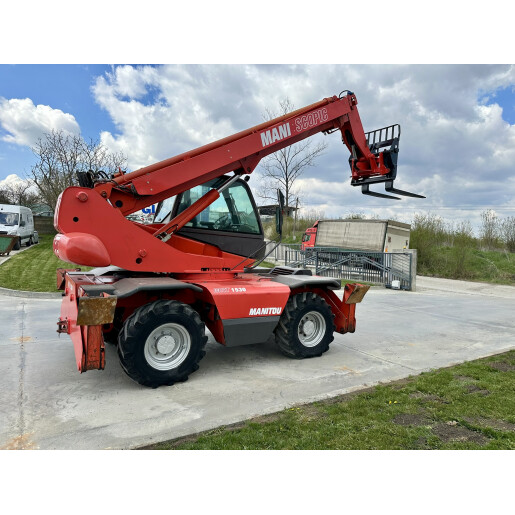 Incarcator frontal telescopic rotativ Manitou MRT 1530