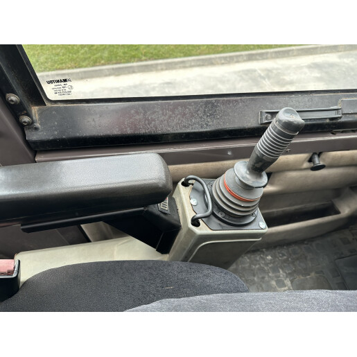 Incarcator frontal telescopic rotativ Manitou MRT 1530
