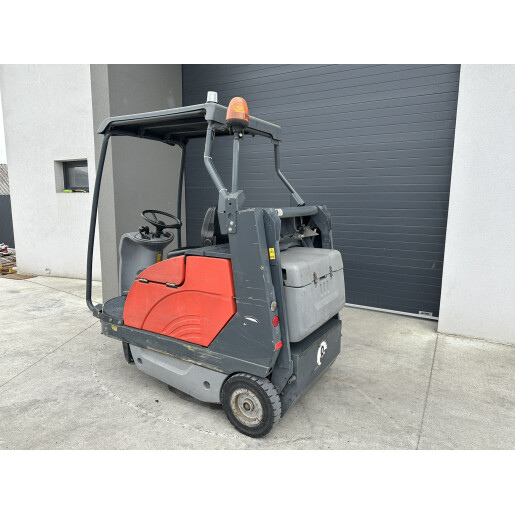 Maturatoare aspiranta cu operator la bord HAKO JONAS 1200E