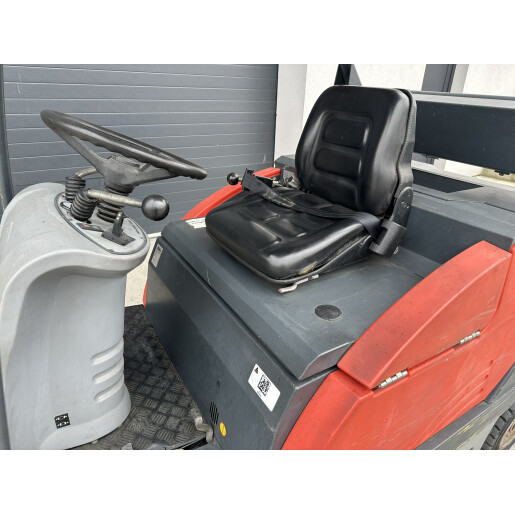 Maturatoare aspiranta cu operator la bord HAKO JONAS 1200E
