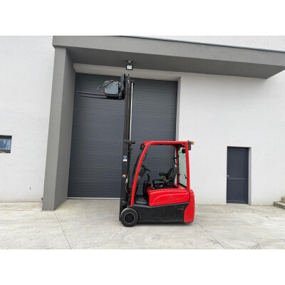 Electrostivuitor Hyster J1,8XNT an 2012 baterie 2019