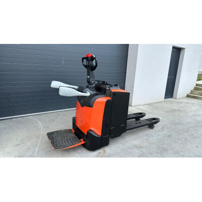 Liza electrica BT LPE250  - 2.5T - 2015 