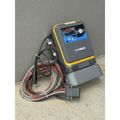 Statie de incarcat Hawker 24V/72A