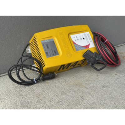 Statie incarcare Hawker 24V/80A