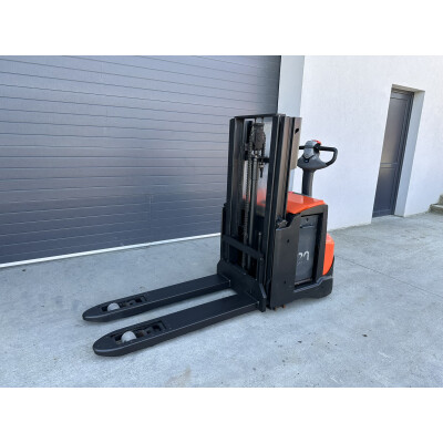 Liza electrica cu catarg TOYOTA SWE200 D