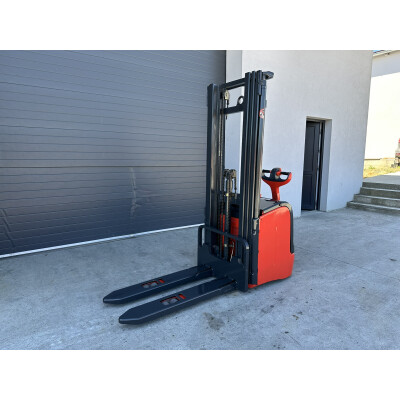 Liza electrica cu catarg LINDE L14 