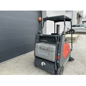 Maturatoare aspiranta cu operator la bord HAKO JONAS 1200E